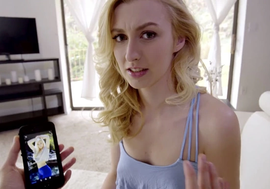 Брат разводит сестру-блондину на домашний инцест секс