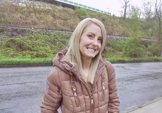 Чешка повелась на хитрого пикапера и его деньги, только поэтому дала кончить себе в ротик