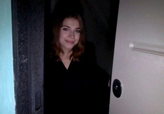 Вызвал красивую вип-шлюшку, на сьемную хату в Москве