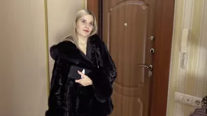 Бывшая наведалась в гости и сама заплатила 5000 рублей за анал