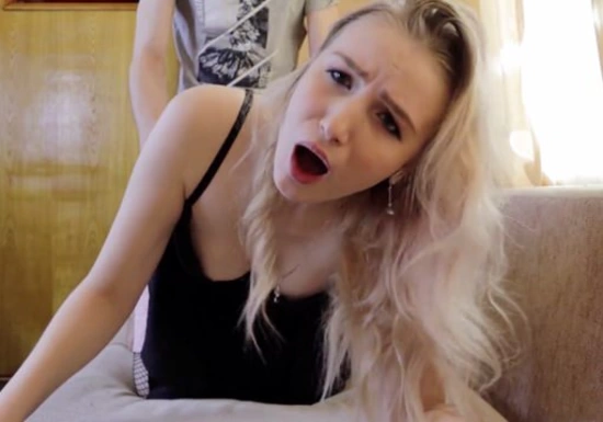 Реальный, горячий секс с русской блондинкой по домашнему