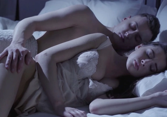 Нежный секс с любимой с самого утра, перед тем как уехать в офис