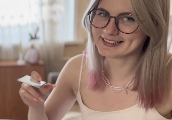 Русская милашка проиграла в игру и дала трахнуть себя