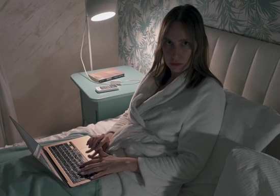 Русская мачеха помогла пасынку кончить