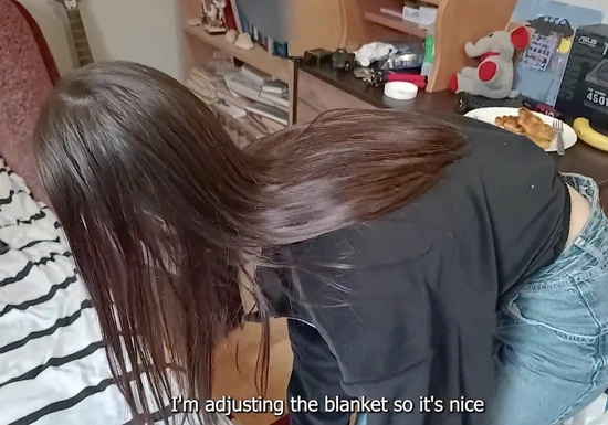 Пригласил подругу посмотреть фильм