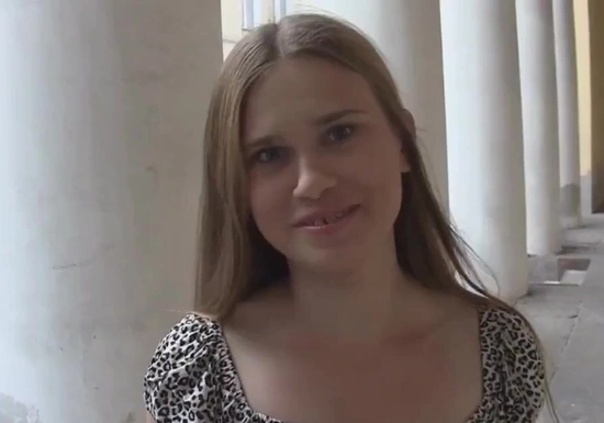 Русская девушка согласилась на порно кастинг