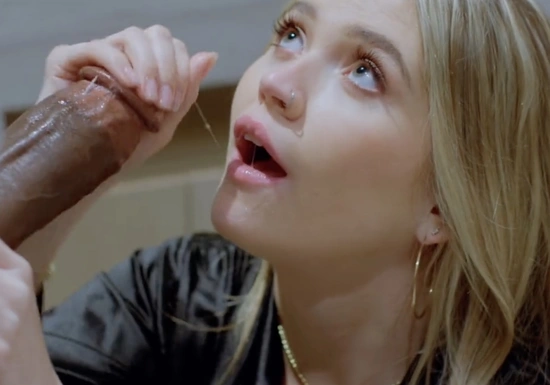 Принимаю каждый милиметр его члена