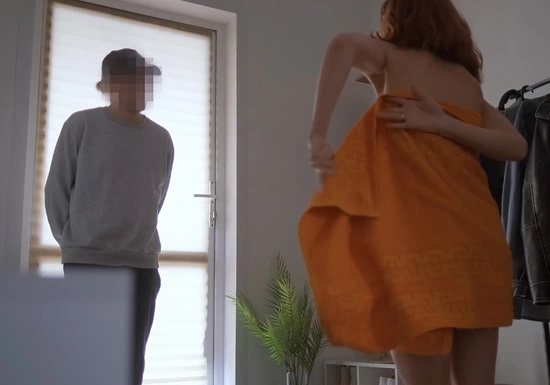 Решила изменить мужу и трахнулась с курьером