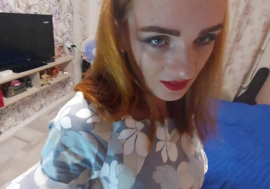 Рыжая Леся любит когда ее трахают в попу