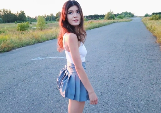 Свидание с девушкой закончилось сексом на природе