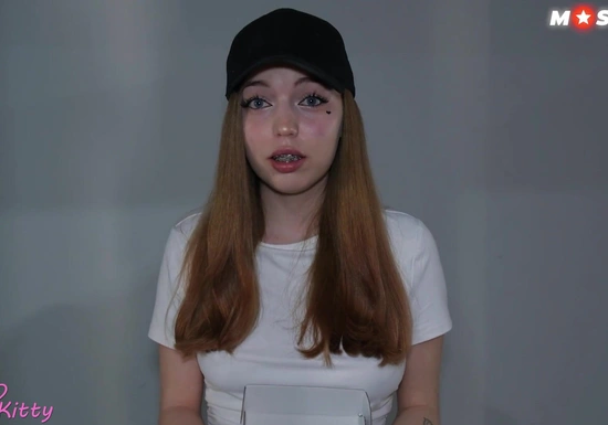 Секс с русской девушкой - курьером