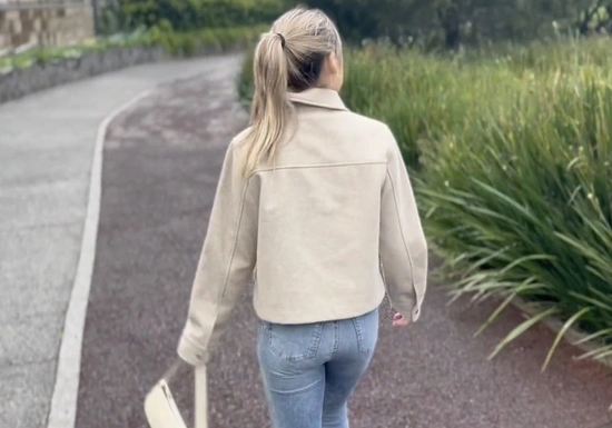 Моя лучшая подруга с отличной попой