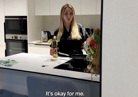 Лучший друг трахнул мою самую лучшую мачеху