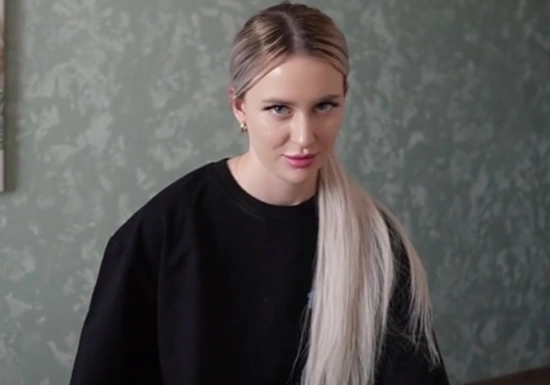 Сводная сестра порно модель!