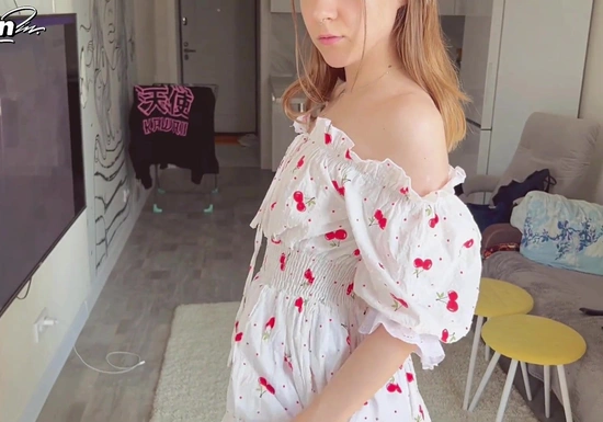 Решила отвлечь парня и соблазнить на сладкий секс