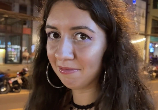 Познакомился с девушкой в клубе и трахал всю ночь