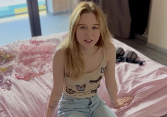 Помог сводной сестре милашке..