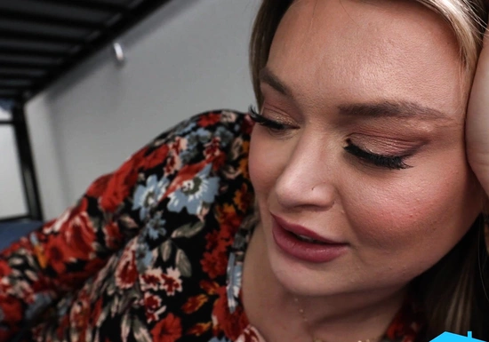 Мачеха и пасынок остались вдвоём — это всегда заканчивается сексом!