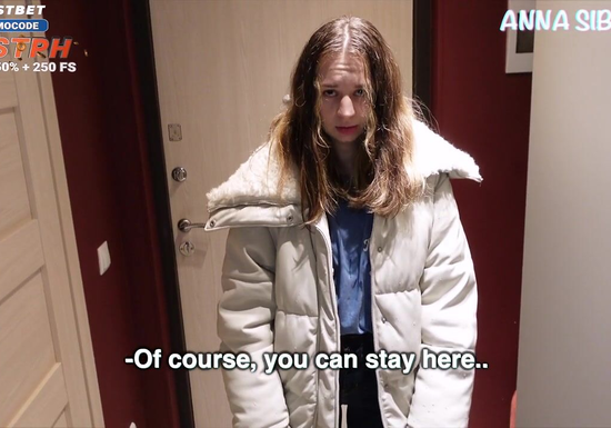 Я не буду спать с незнакомцем! — а через час она уже мастурбировала рядом со мной!